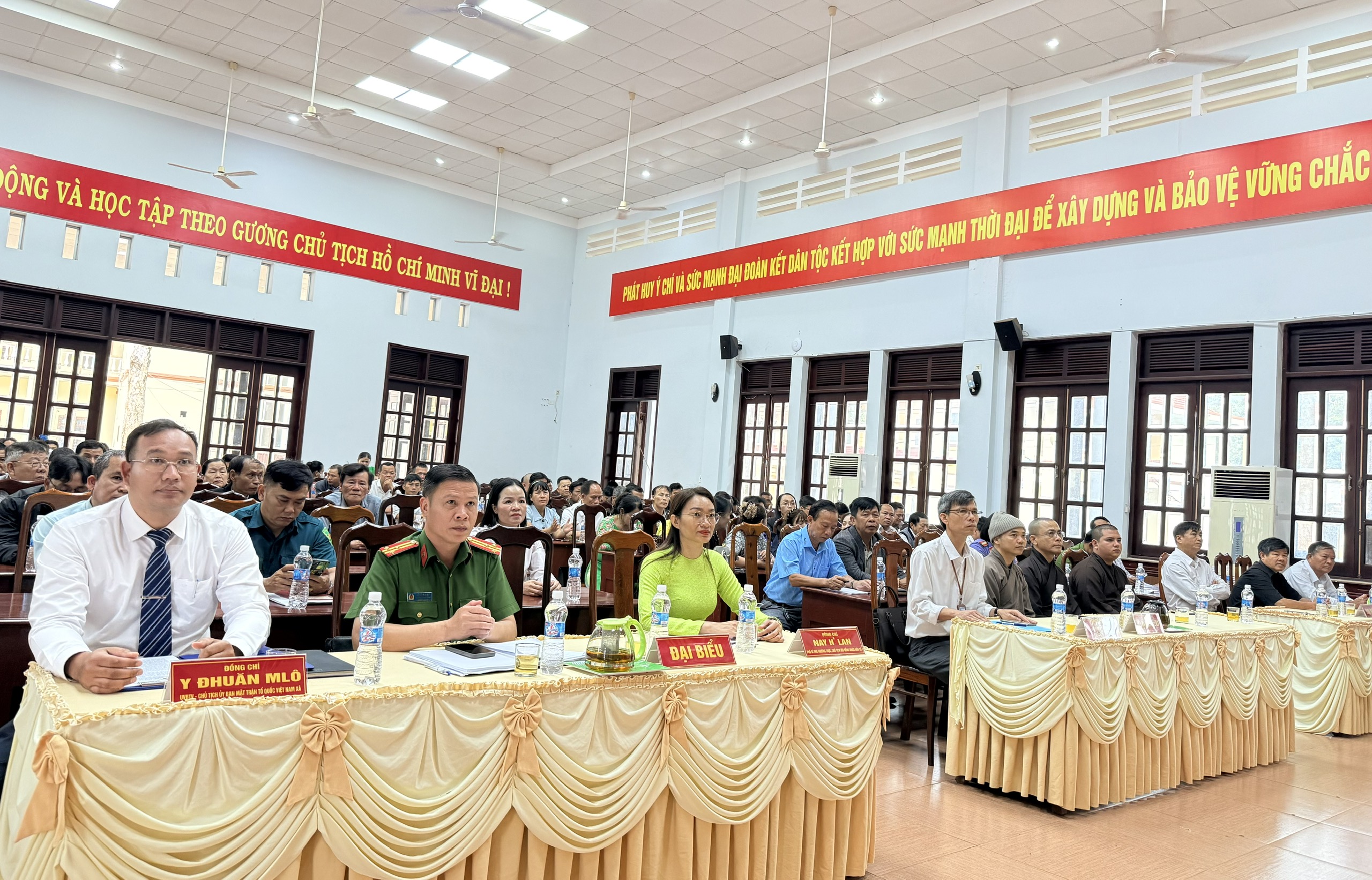 Các đại biểu tham dự lễ kỷ niệm